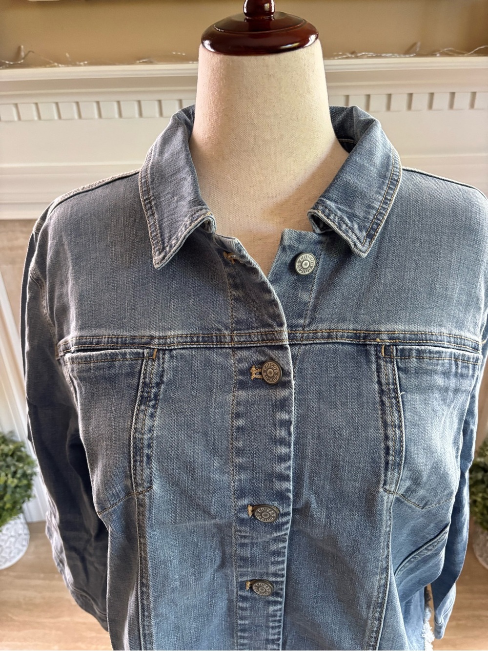 *NEW* Chico’s Cropped Denim Jacket 3/4 Sleeve - Mediterranean - Size - 20/22 - Picture 2 of 11